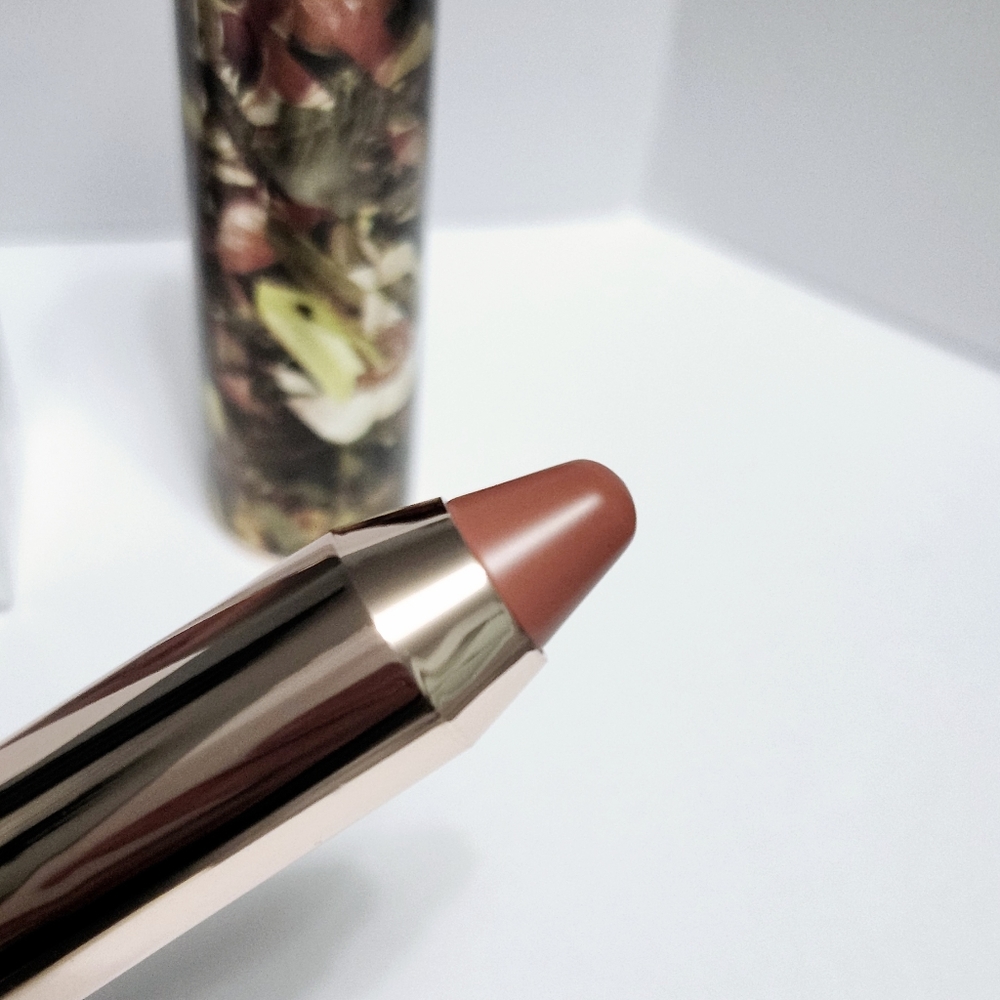 Lise Watier Lip BALM Ice Cream Hydrating Sheer Color NIB